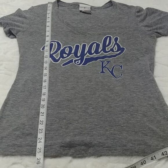 5th & Ocean Kansas City Royals Grey Short Sleeve V Neck Top M - Picture 6 of 10